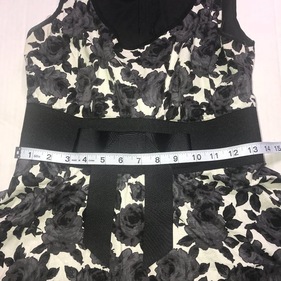 City Triangles Formal Dress Juniors Size 9 - Picture 7 of 11